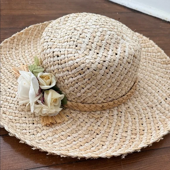 BUNDLE of 2 Straw Sun Hats with Floral Accent and Punta Cana - Picture 4 of 10